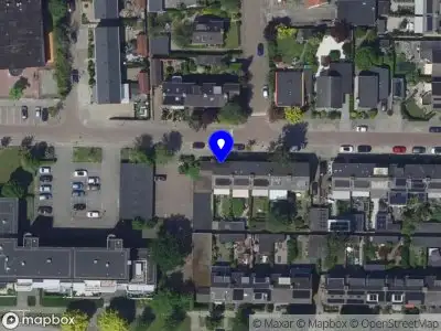 Ambulance met gepaste spoed naar de Meidoornlaan in Dordrecht