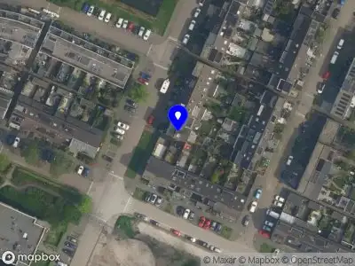 Ambulance met grote spoed naar de Vrouwenrecht in Pijnacker