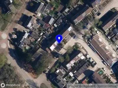 Brandweer met grote spoed naar de Tynaarlosestraat in Vries vanwege afgaan automatisch brandalarm