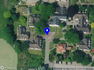 Brandweer met gepaste spoed naar de Van Limburg Stirumweg in Beekbergen