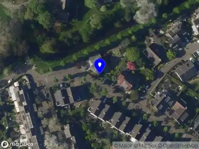 Ambulance met gepaste spoed naar de Paltrokmolen in Alphen aan den Rijn