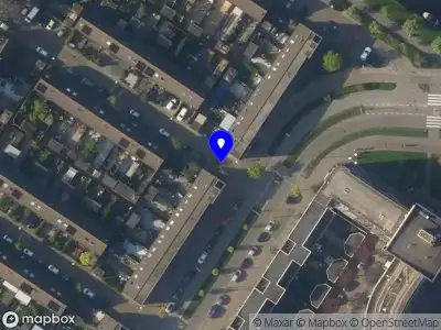Ambulance met grote spoed naar de Rosa Manusstraat in Leiden