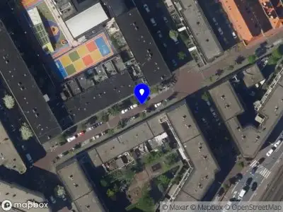 Ambulance met grote spoed naar de Jan Tooropstraat in 's-Gravenhage