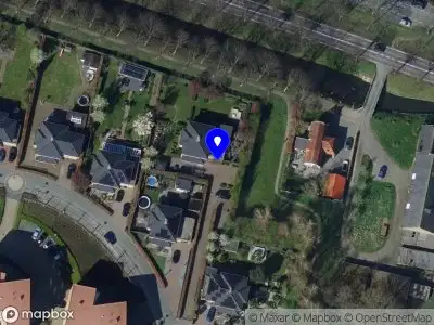 Ambulance met gepaste spoed naar de Beneden Oostdijk in Oud-Beijerland
