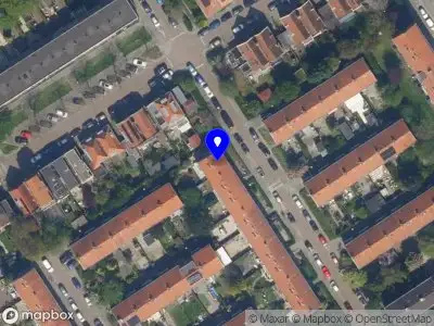 Ambulance met gepaste spoed naar de Ruijsdaelstraat in Rotterdam