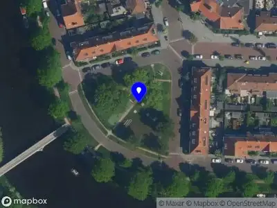 Brandweer met gepaste spoed naar de Rozenhagenplein in Haarlem