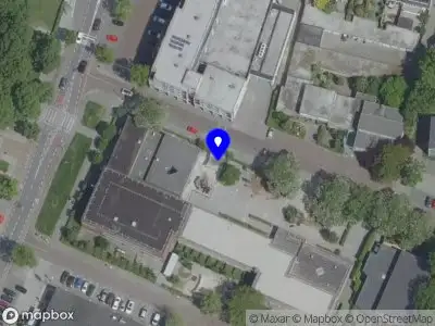 Brandweer met grote spoed naar de Kardinaal de Jongweg in Eindhoven vanwege voertuigbrand