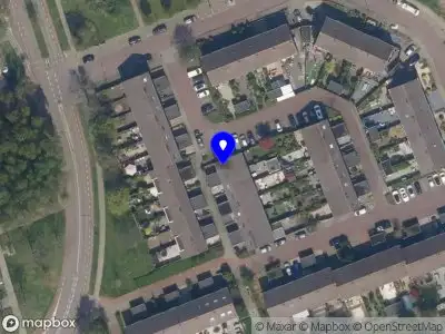 Ambulance met grote spoed naar de Axelhoeve in Vlaardingen