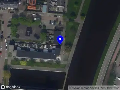Ambulance met grote spoed naar de Van Toornvlietstraat in Leiden
