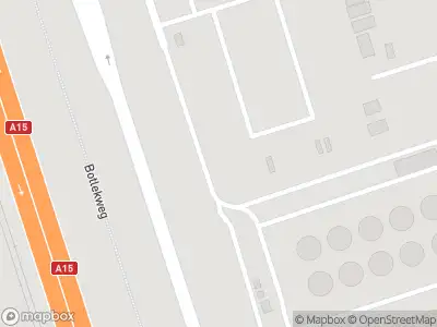 Brandweer naar de Chemiestraat in Botlek Rotterdam