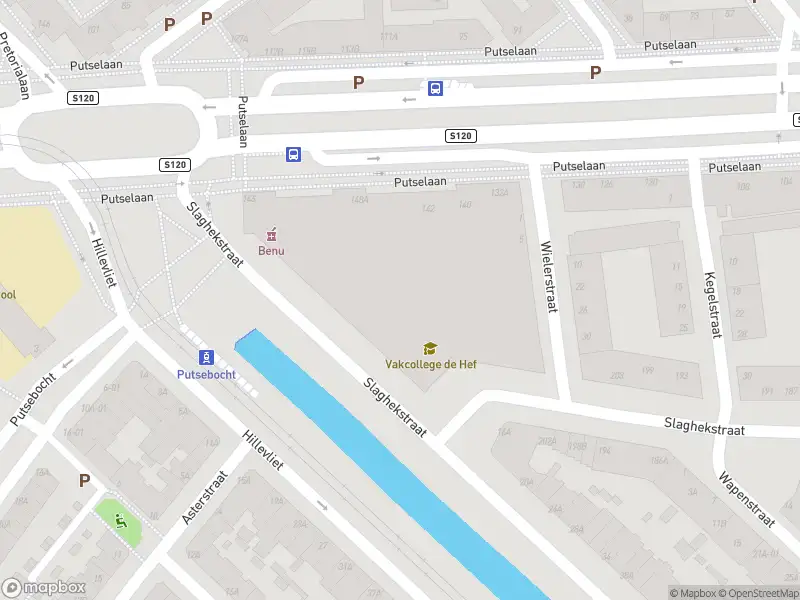 Ambulance met gepaste spoed naar de Slaghekstraat in Rotterdam