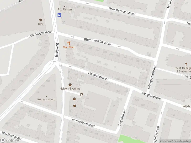 Ambulance met grote spoed naar de Hooglandstraat in Rotterdam