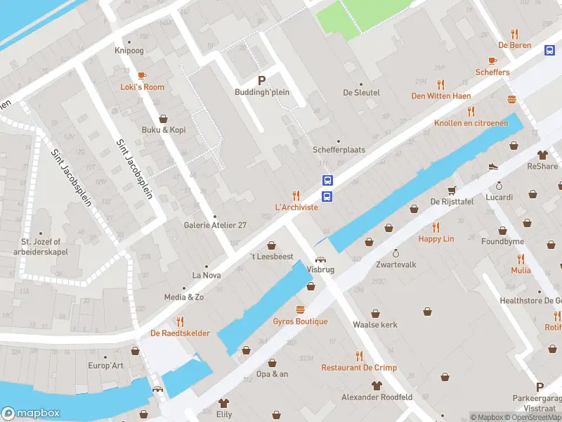 Ambulance met gepaste spoed naar de Groenmarkt in Dordrecht