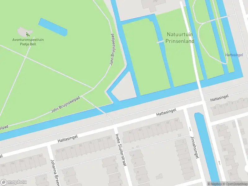 Ambulance met gepaste spoed naar de Hattasingel in Rotterdam