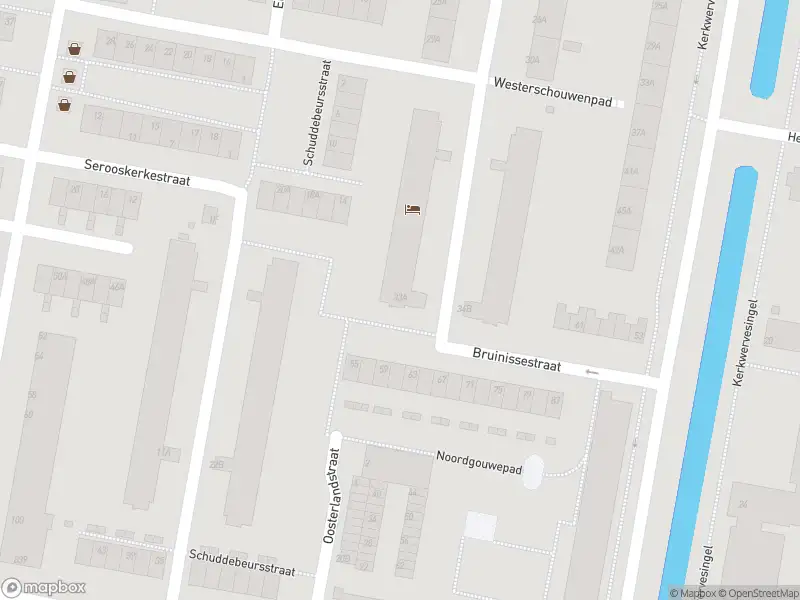 Ambulance met grote spoed naar de Bruinissestraat in Rotterdam