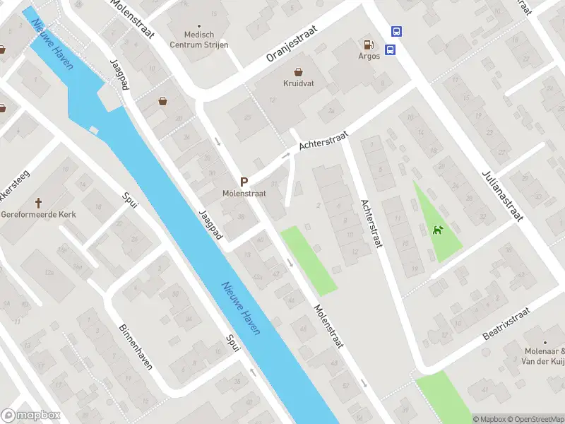Ambulance met gepaste spoed naar de Molenstraat in Strijen