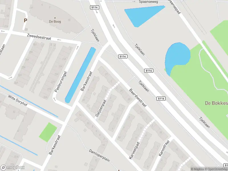 Ambulance met gepaste spoed naar de Galjoenpad in Rotterdam