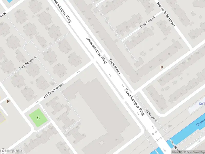 Ambulance met gepaste spoed naar de Tochtenweg in Rotterdam