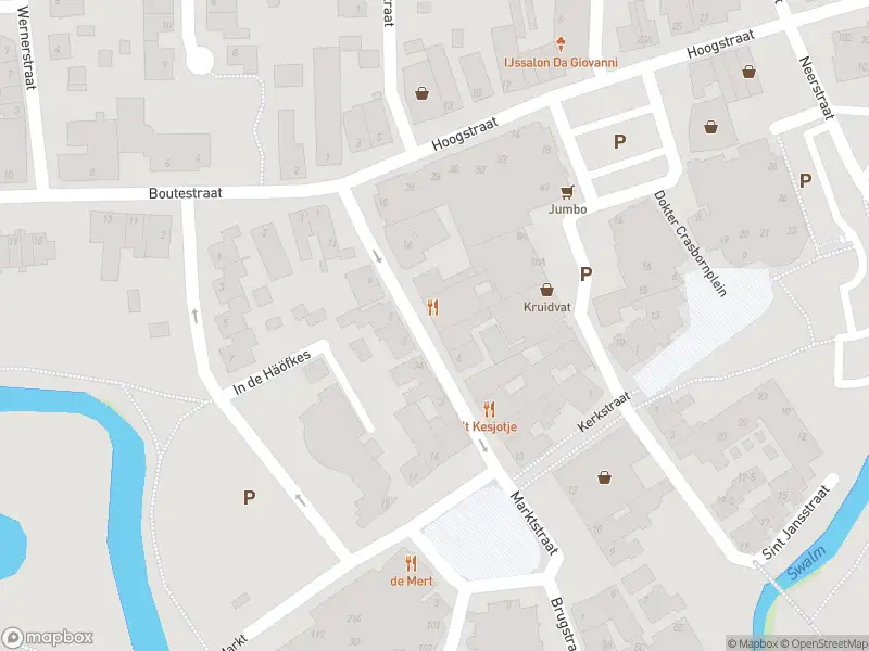 Ambulance met gepaste spoed naar de Marktstraat in Swalmen