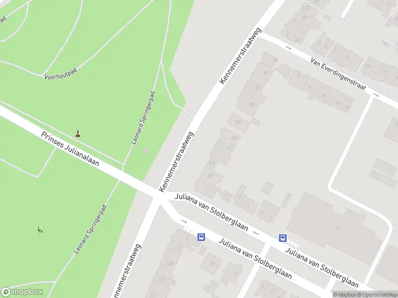 Ambulance naar de Kennemerstraatweg in Alkmaar