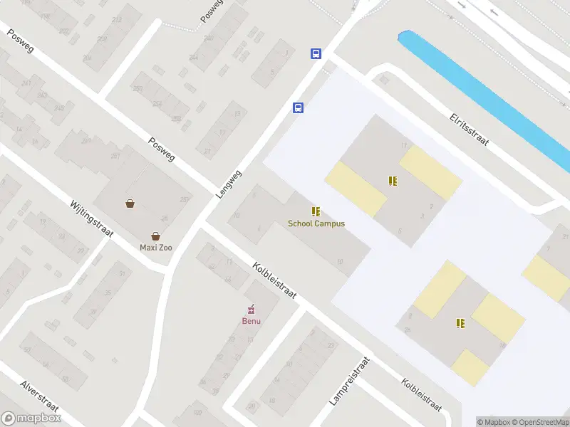 Brandweer met gepaste spoed naar de Buurtplein in Hoogvliet Rotterdam