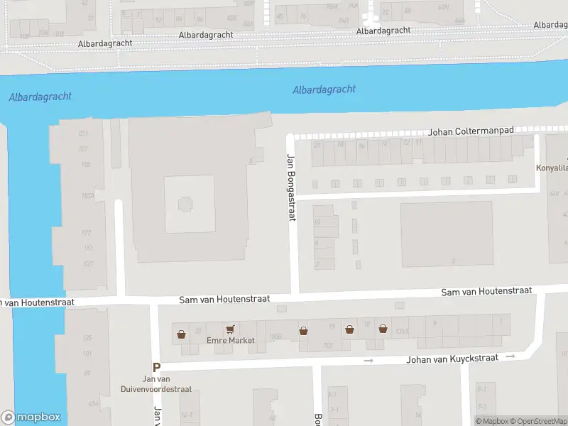 Ambulance met gepaste spoed naar de Jan Bongastraat in Amsterdam