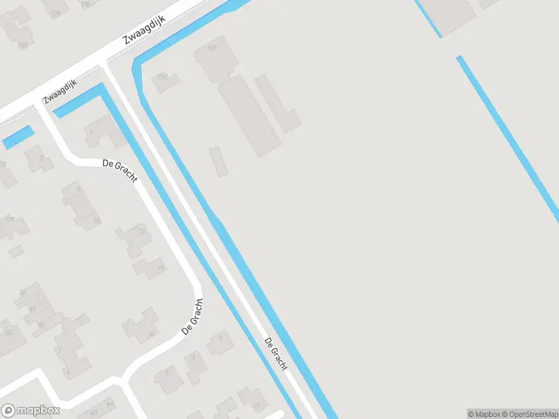 Ambulance met grote spoed naar de Zwaagdijk in Zwaagdijk-Oost