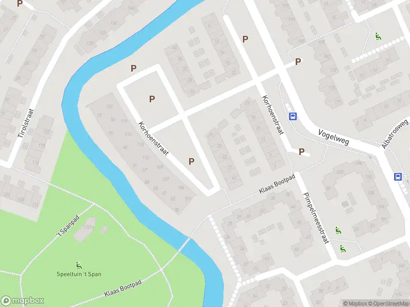 Ambulance met gepaste spoed naar de Korhoenstraat in Alkmaar