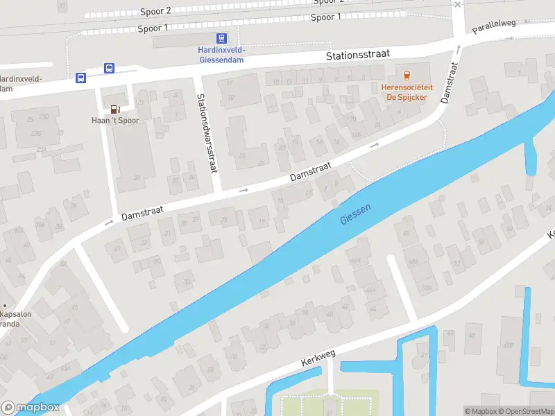 Ambulance met gepaste spoed naar de Damstraat in Hardinxveld-Giessendam