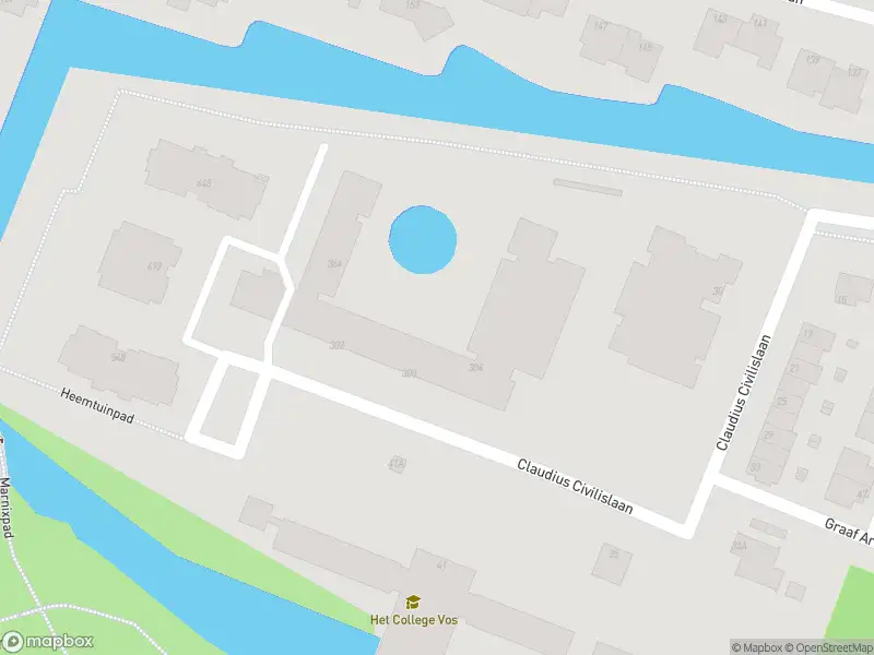 Ambulance met grote spoed naar de Claudius Civilislaan in Vlaardingen