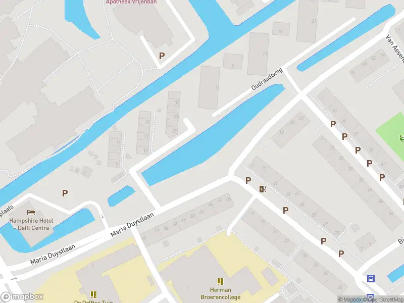 Ambulance met gepaste spoed naar de Maria Duystlaan in Delft