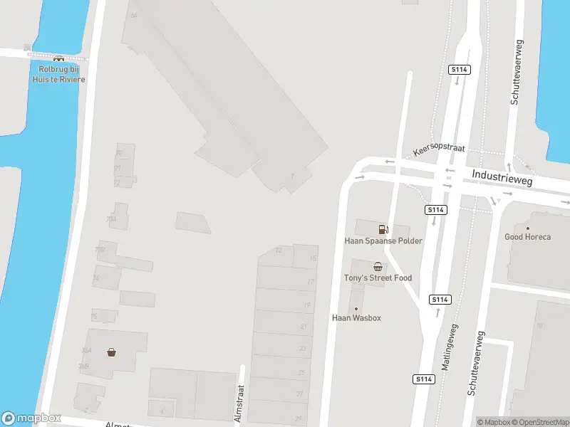 Ambulance met grote spoed naar de Keersopstraat in Rotterdam