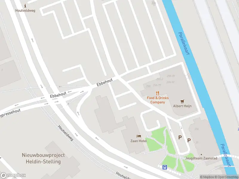 Ambulance met grote spoed naar de Ebbehout in Zaandam