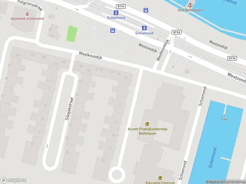 Ambulance met gepaste spoed naar de Japarastraat in Rotterdam