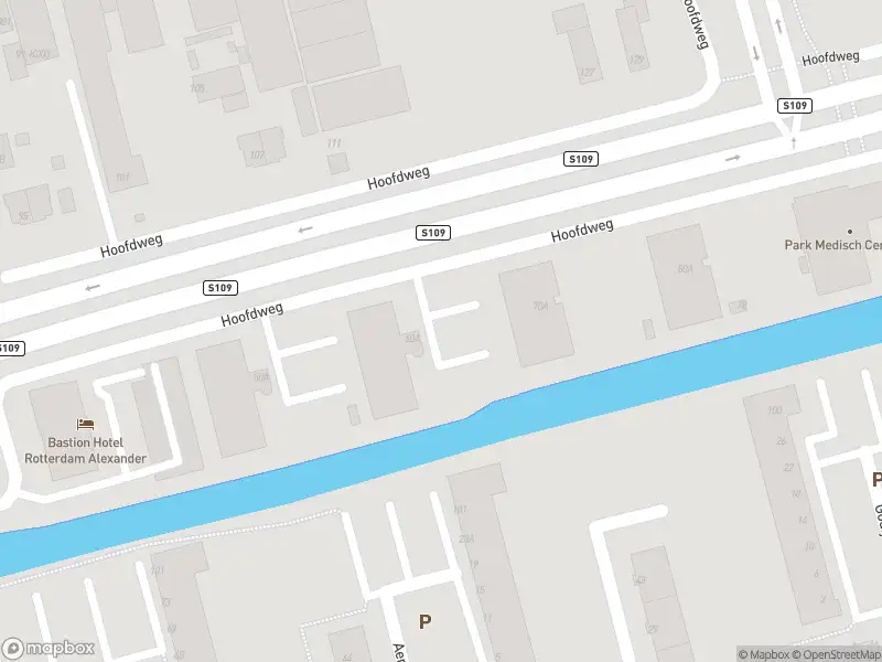 Ambulance met gepaste spoed naar de Hoofdweg in Rotterdam