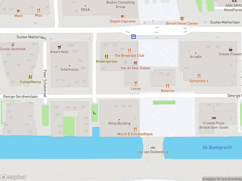 Ambulance met grote spoed naar de George Gershwinlaan in Amsterdam