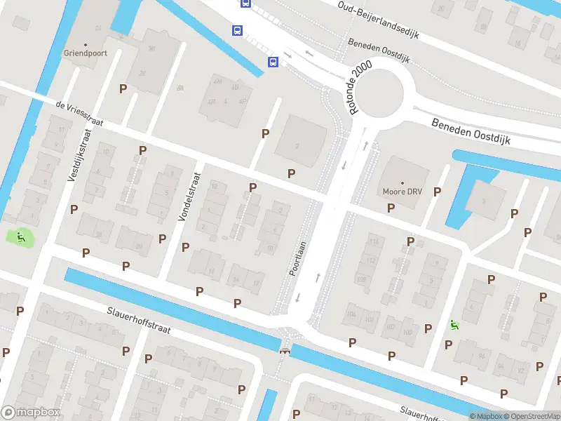 Ambulance met grote spoed naar de Poortlaan in Oud-Beijerland