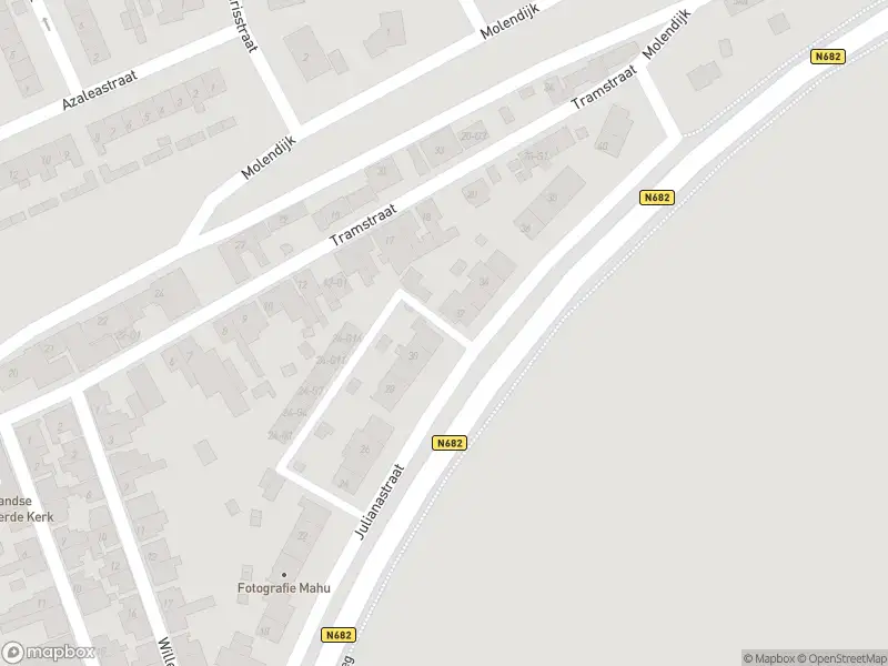 Brandweer met grote spoed naar de Jasmijnlaan in Hoek vanwege reanimatie