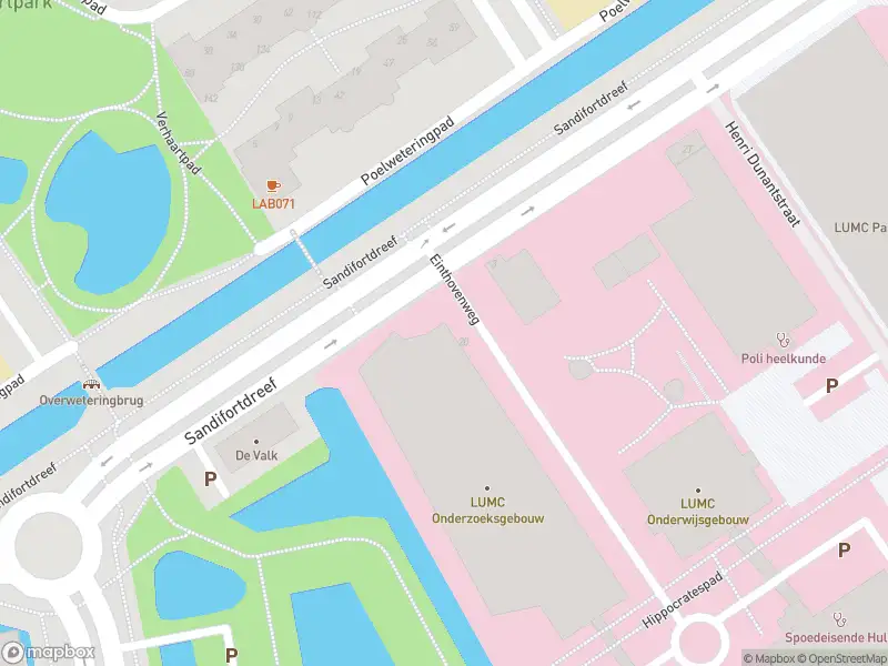 Brandweer met gepaste spoed naar de Albinusdreef in Leiden vanwege afgaan automatisch brandalarm