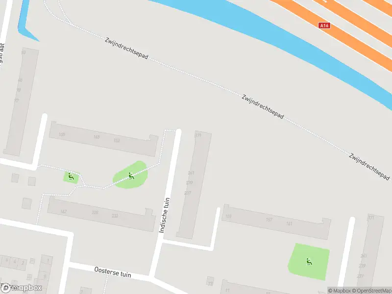 Ambulance met grote spoed naar de Indische tuin in Rotterdam