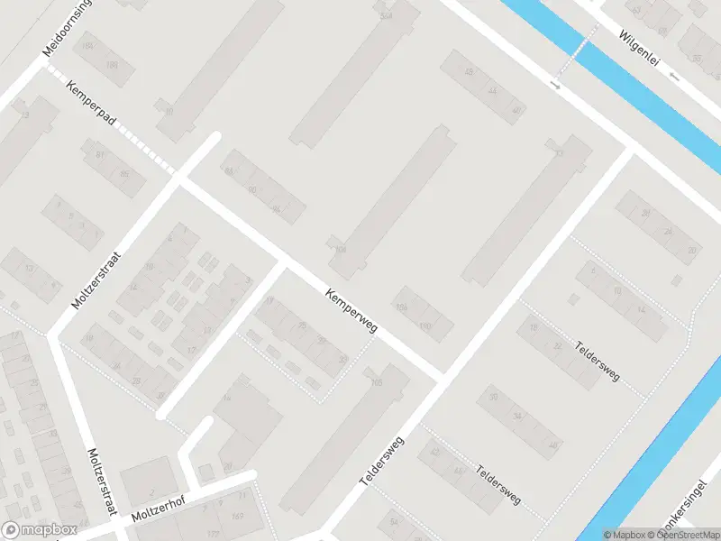 Ambulance met grote spoed naar de Kemperweg in Rotterdam