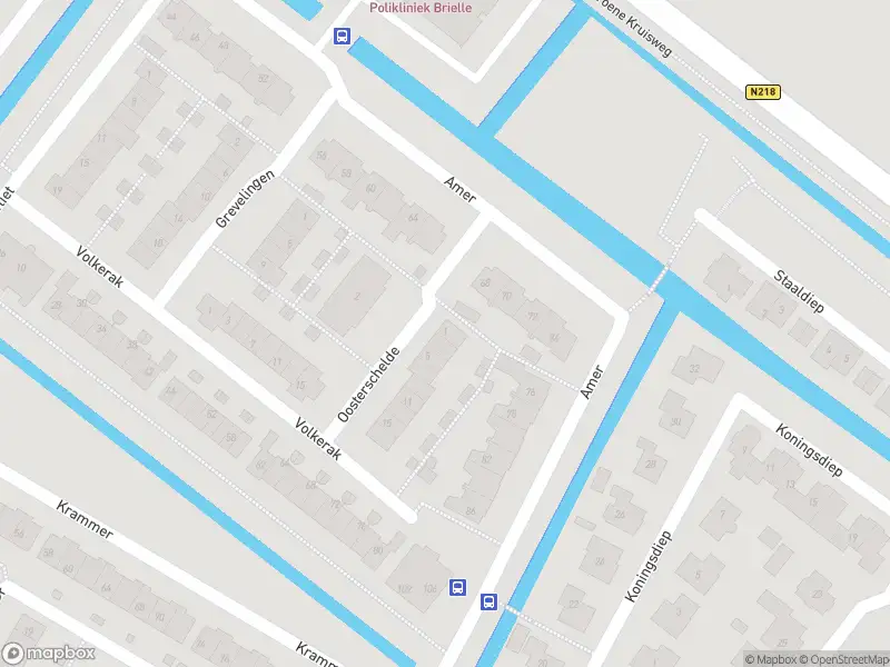 Ambulance met gepaste spoed naar de Oosterschelde in Brielle