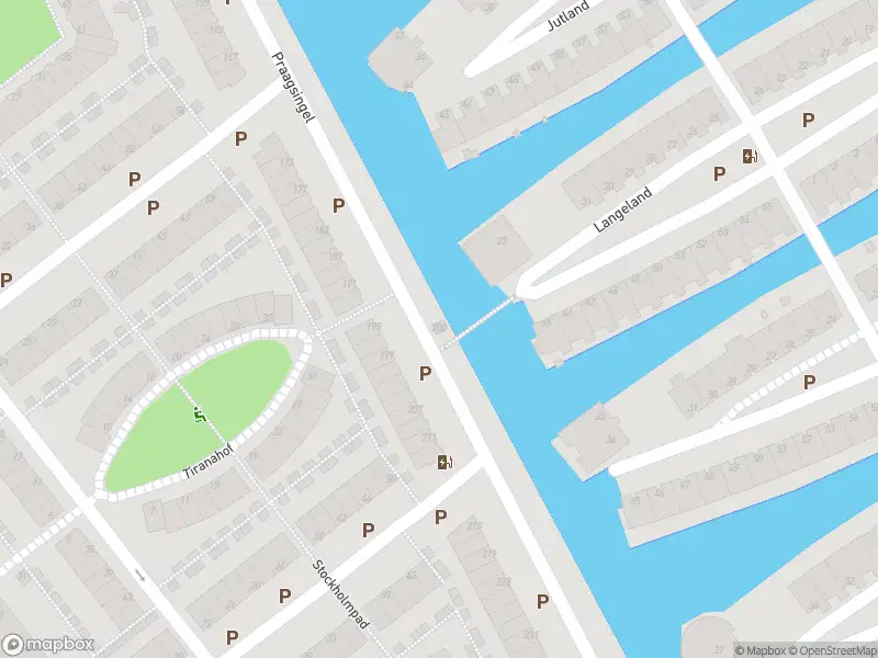 Brandweer met grote spoed naar de New Yorksingel in 's-Gravenhage vanwege reanimatie