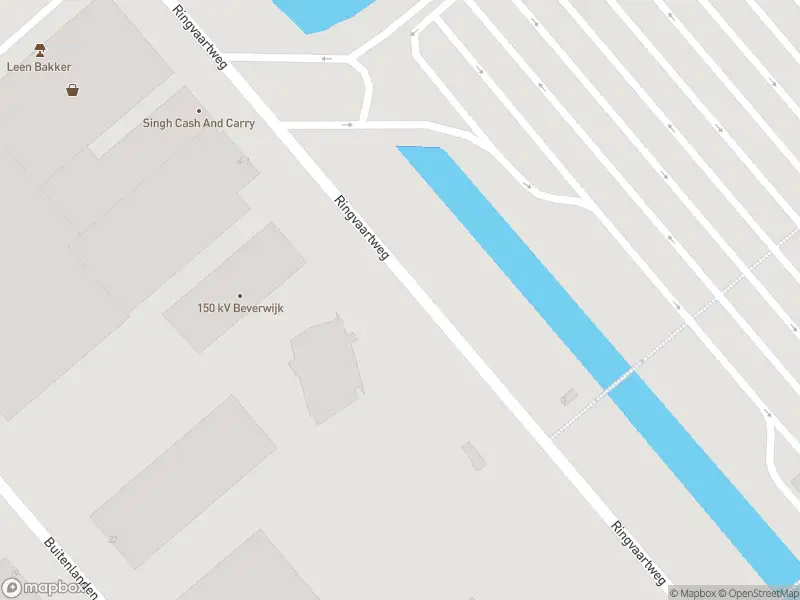 Ambulance naar de Ringvaartweg in Beverwijk