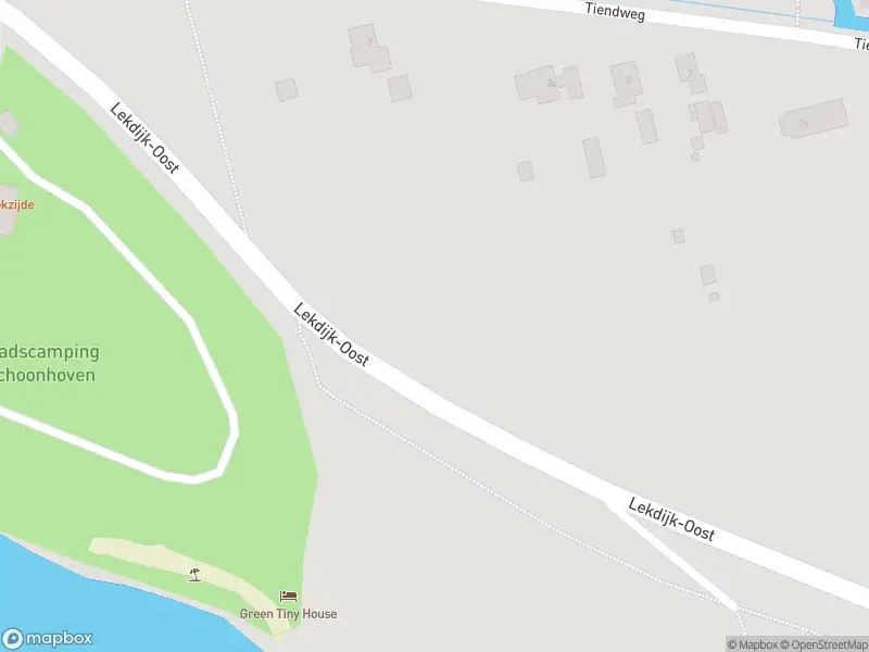 Ambulance met grote spoed naar de Lekdijk-Oost in Schoonhoven