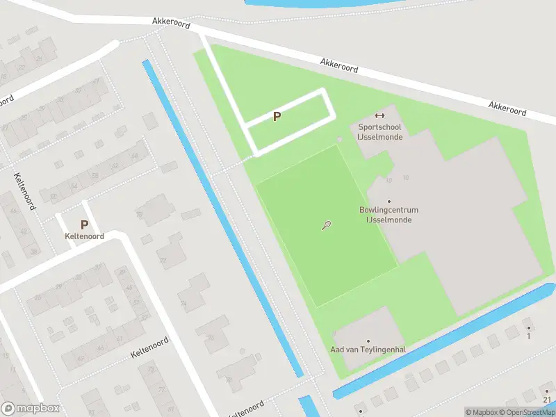 Ambulance met grote spoed naar de Akkeroord in Rotterdam