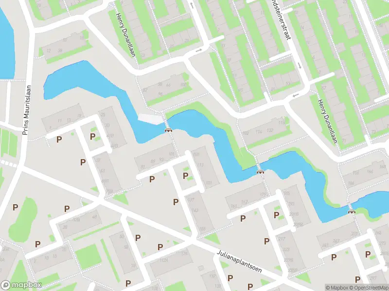 Ambulance met grote spoed naar de Henry Dunantlaan in Diemen