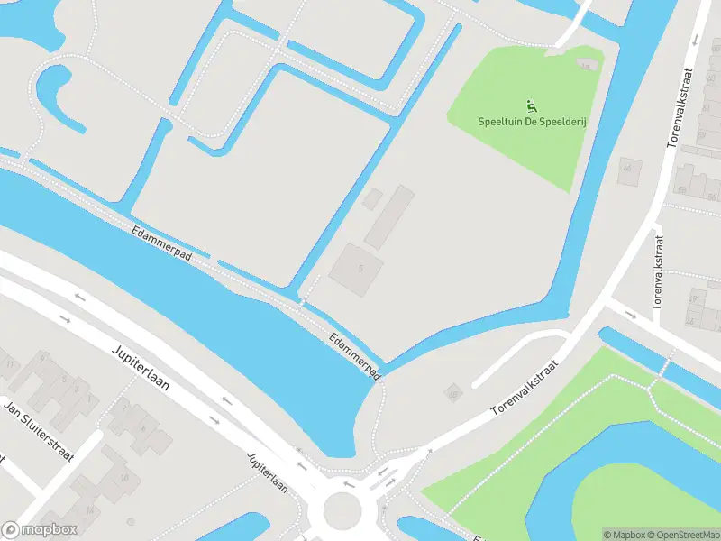 Ambulance met gepaste spoed naar de Edammerpad in Volendam