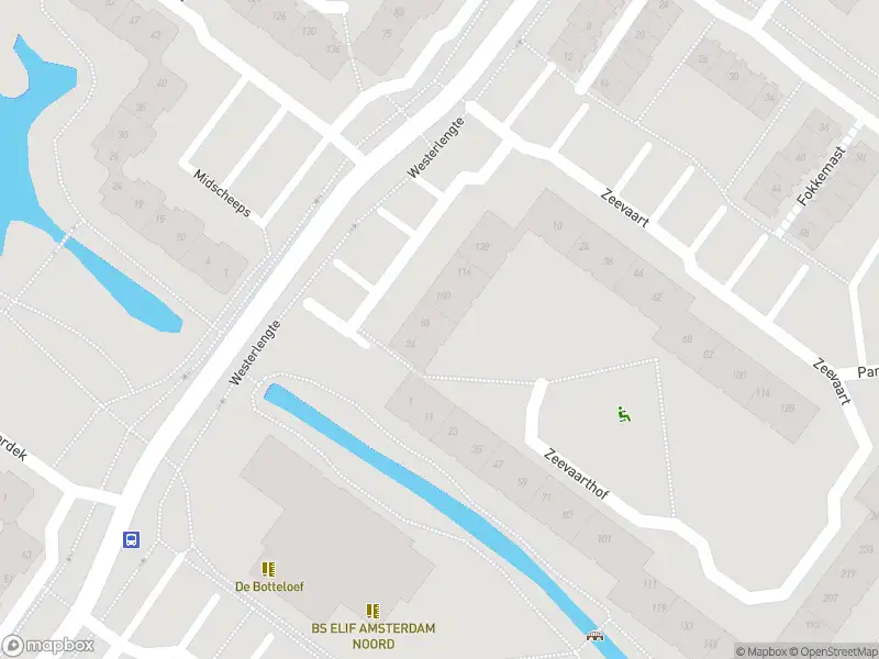 Ambulance met grote spoed naar de Zeevaart in Amsterdam