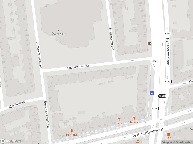 Ambulance met grote spoed naar de Oostervantstraat in Rotterdam